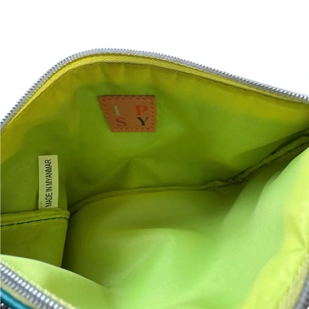 🤑 5/$25 ipsy glam bag Teal Studded Zip Cosmetic Pouch with Yellow Pull Tab